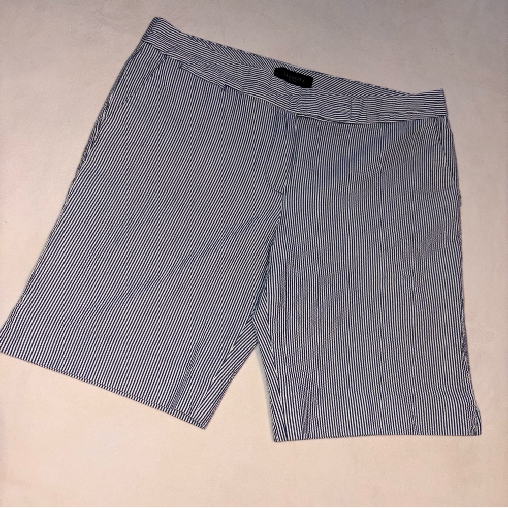 Talbots Bermuda Walking Shorts Sz 12p Blue/ White Seersucker Dress Pinstripe